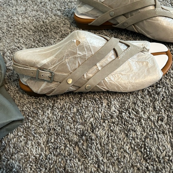 Franco Sarto Gretchen strappy leather sandal gray. Mislabeled 6… really size 9.5 - Picture 5 of 9